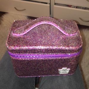 Glittery zip around box with mirror